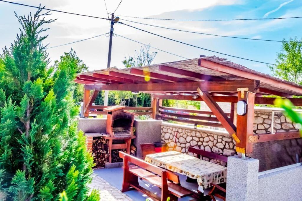 Apartment L&E Jadranovo Luaran gambar